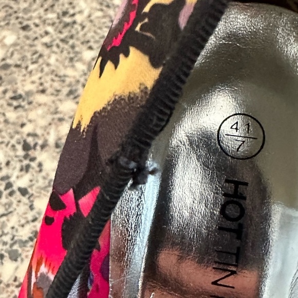 - Floral mixed Pattern detail high heels size 7 used hot tin roof ladies - Picture 15 of 16